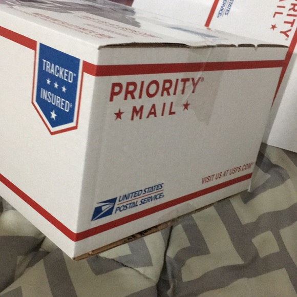 BOXED UP! - Picture 3 of 3